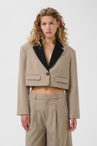  Gestuz Gznella Short Blazer