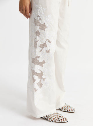 Laagam Tao White Lace Pants - Anavi