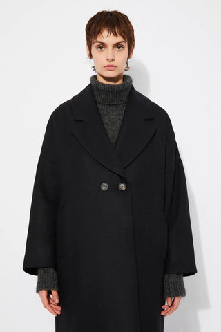  Rita Row Cedar Black Coat